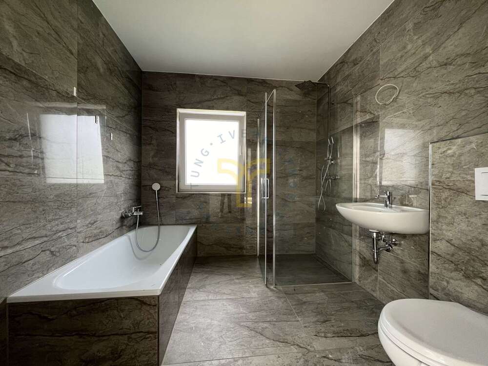 Thumbnail-Wohnung zum Kaufen in Gifhorn 250.000,00 € 103.46 m²