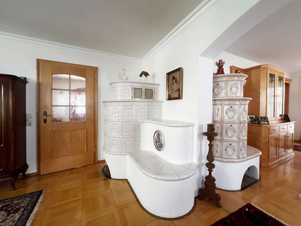 Thumbnail-Haus zum Mieten in Baierbrunn 3.290,00 € 190 m²