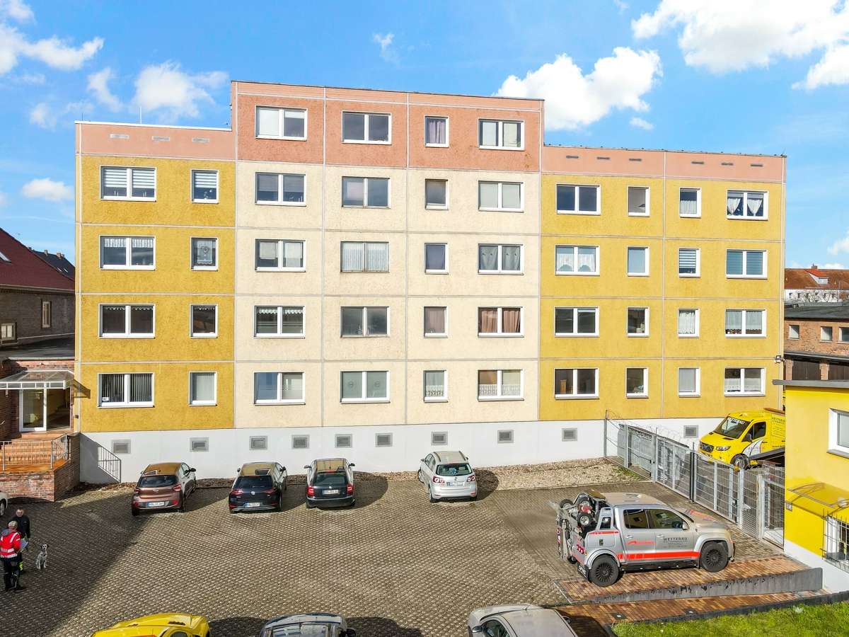 Thumbnail-Wohnung zum Mieten in Halle 450,00 € 60 m²
