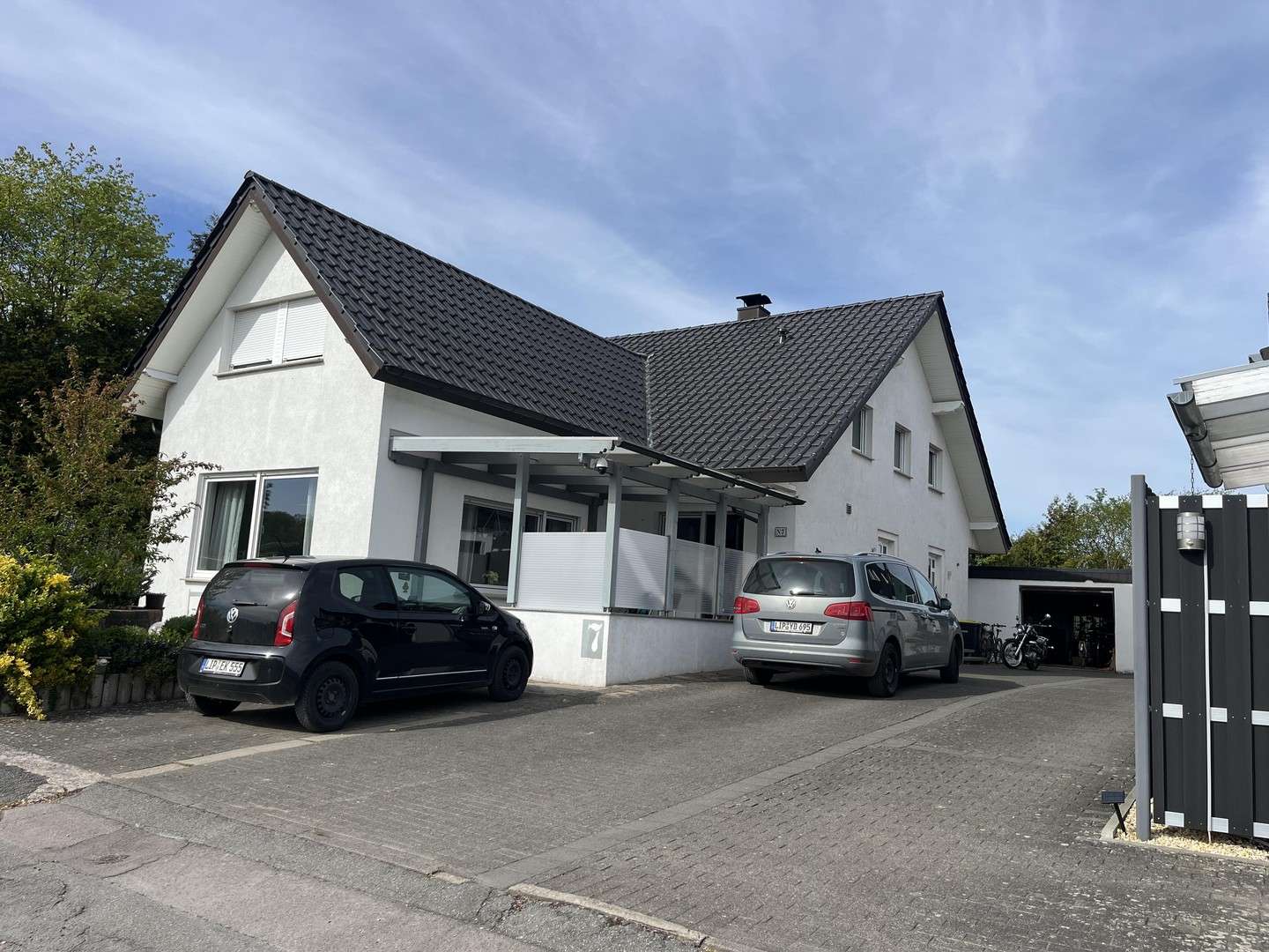 Thumbnail-Haus zum Kaufen in Lage 365.000,00 € 163 m²