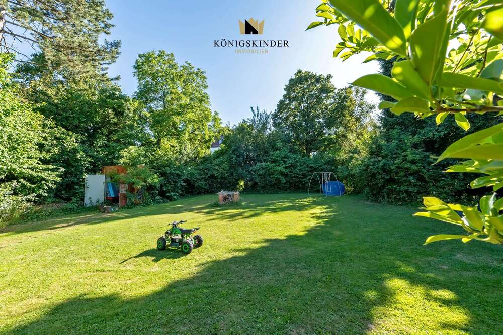 Thumbnail-Haus zum Kaufen in Stuttgart 739.000,00 € 250 m²