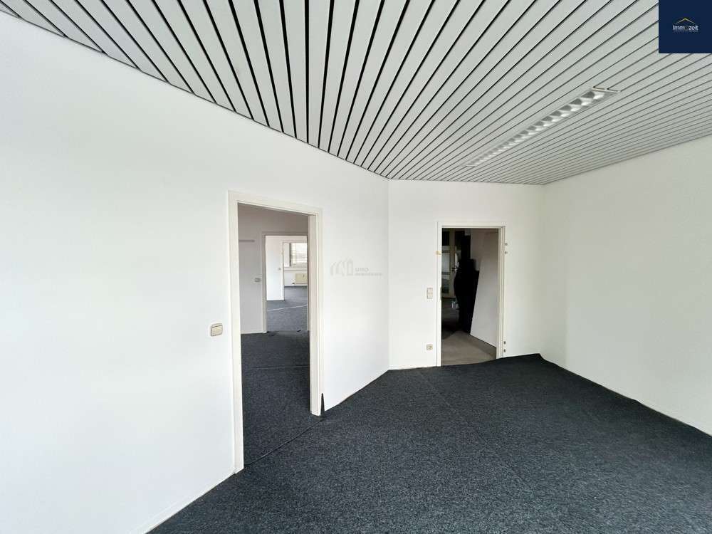 Thumbnail-Büro in Stuttgart 1.176,12 € 130.68 m²
