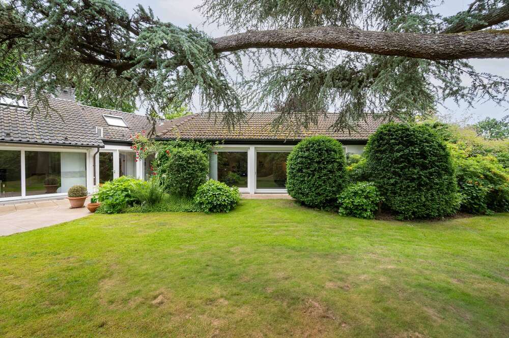 Thumbnail-Haus zum Kaufen in Essen-Heisingen 1.250.000,00 € 292 m²