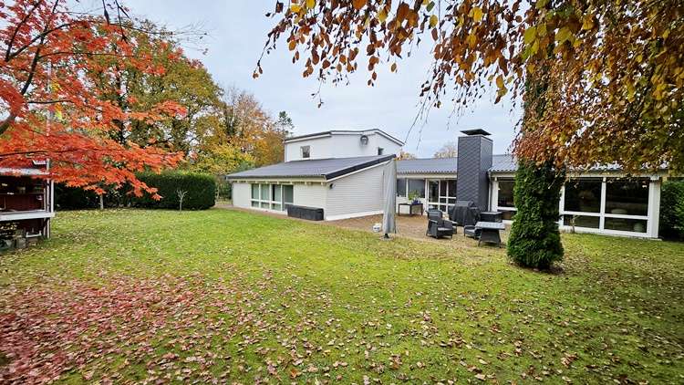 Thumbnail-Haus zum Kaufen in Holste-Hellingst 495.000,00 € 247 m²