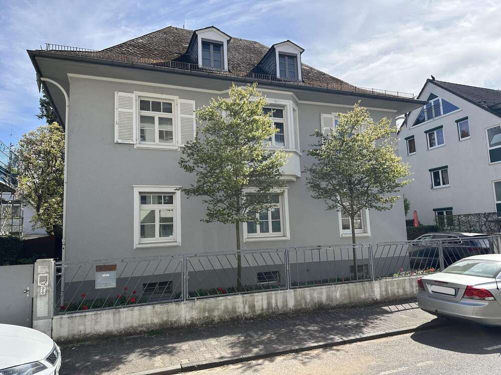 Thumbnail-Haus zum Kaufen in Frankfurt am Main 1.990.000,00 € 350 m²