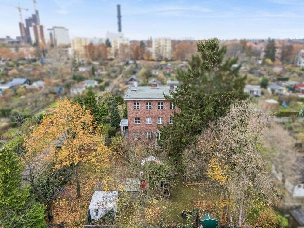 Thumbnail-Haus zum Kaufen in Berlin 650.000,00 € 216.84 m²