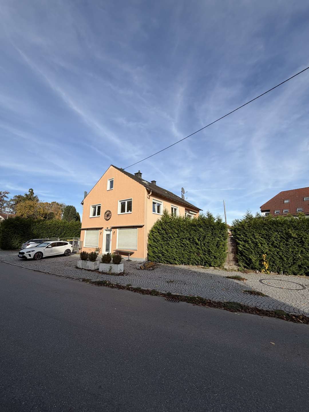 Thumbnail-Haus zum Kaufen in Dasing 750.000,00 € 326.73 m²