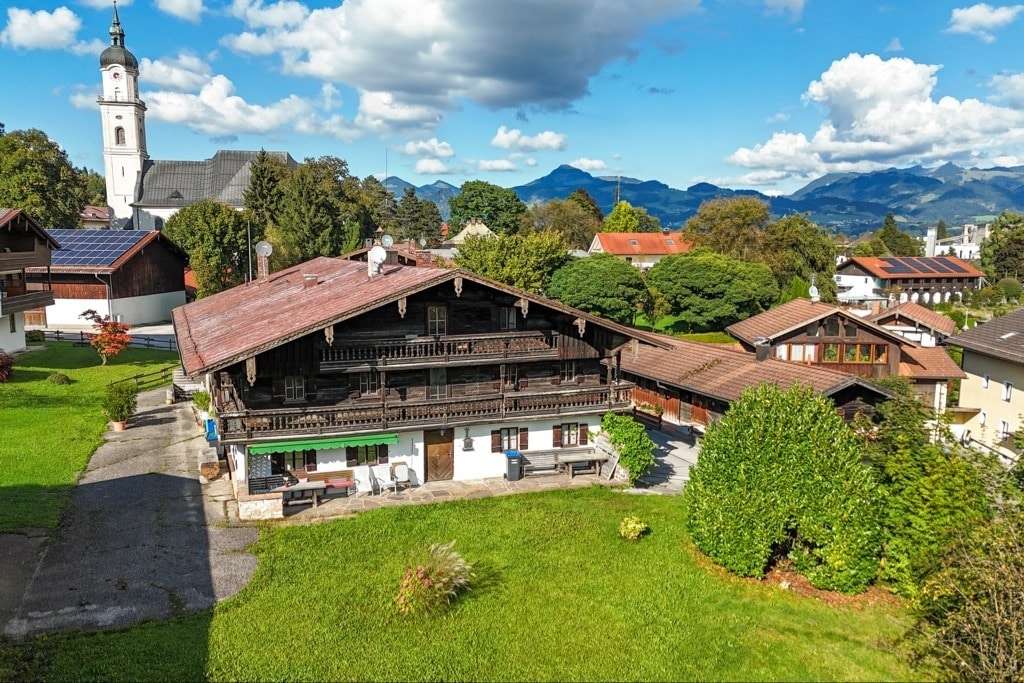 Thumbnail-Haus zum Kaufen in Kiefersfelden 890.000,00 € 280 m²