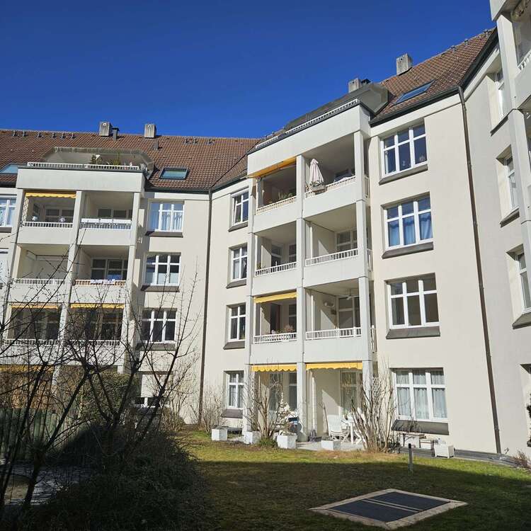 Thumbnail-Wohnung zum Kaufen in München 970.000,00 € 105 m²