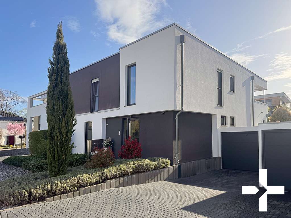 Thumbnail-Wohnung zum Kaufen in Mönchengladbach 695.000,00 € 135 m²