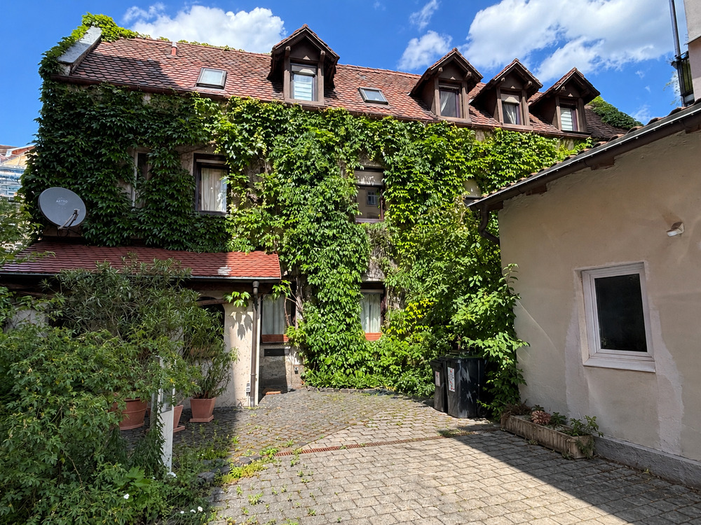Thumbnail-Haus zum Kaufen in Nürnberg 649.000,00 € 234.75 m²