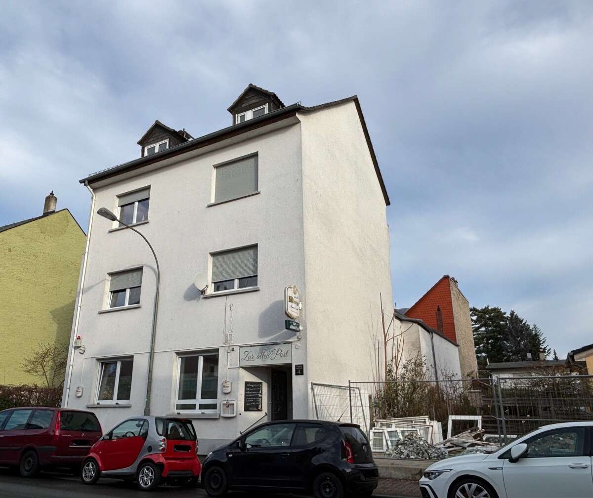 Thumbnail-Haus zum Kaufen in Frankfurt am Main Unterliederbach 990.000,00 € 224 m²