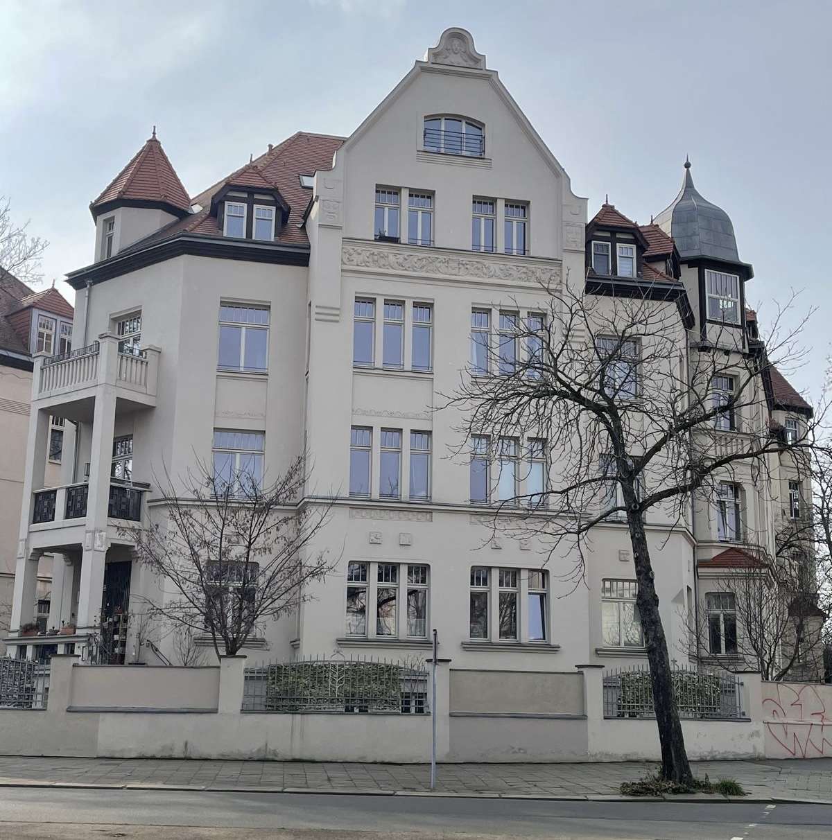 Thumbnail-Wohnung zum Kaufen in Leipzig 335.000,00 € 104 m²