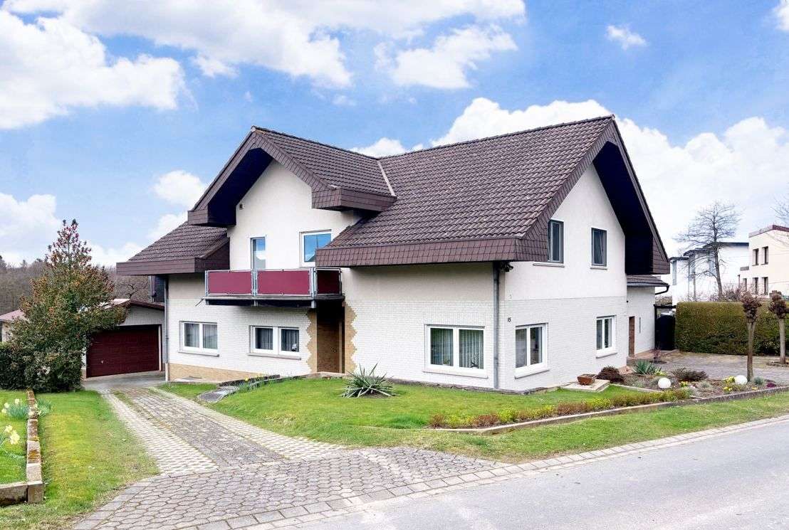 Thumbnail-Haus zum Kaufen in Hennef 745.000,00 € 275.38 m²