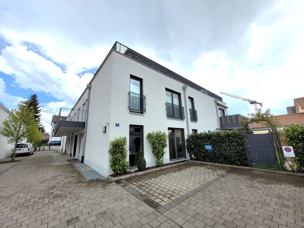 Thumbnail-Wohnung zum Mieten in Poing 1.300,00 € 72.72 m²