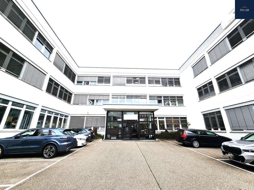 Thumbnail-Büro in Leonberg 2.160,00 € 270 m²