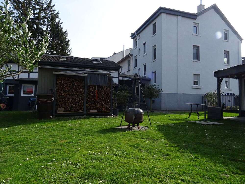 Thumbnail-Haus zum Kaufen in Frankfurt am Main 895.000,00 € 170 m²