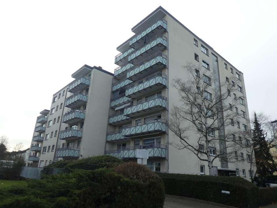 Thumbnail-Wohnung zum Kaufen in Neu-Isenburg 270.000,00 € 82 m²