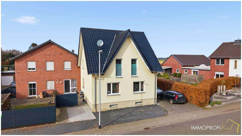 Thumbnail-Haus zum Kaufen in Heinsberg 220.000,00 € 107 m²