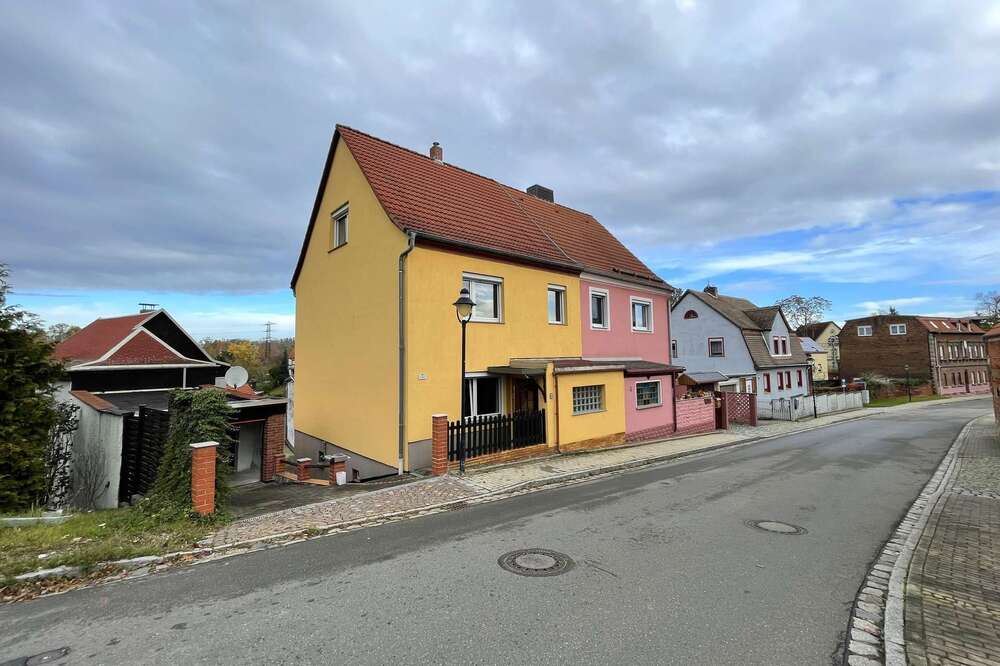 Thumbnail-Haus zum Kaufen in Teuchern 110.000,00 € 170 m²