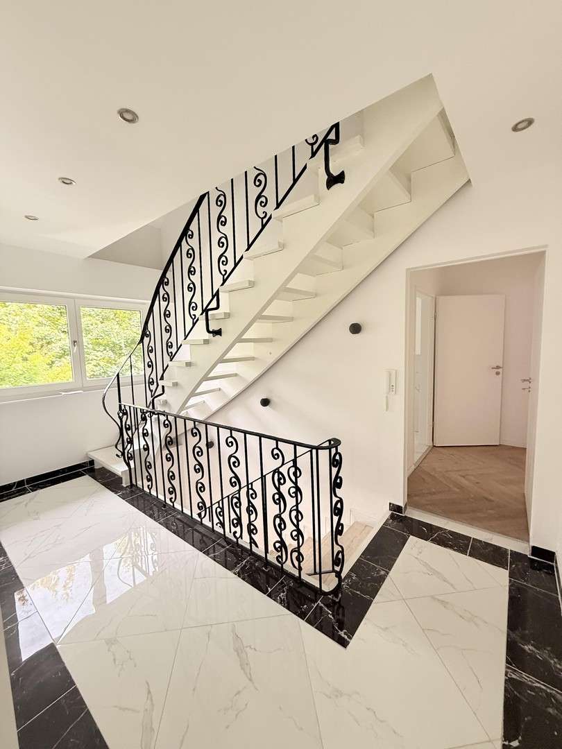 Thumbnail-Haus zum Kaufen in Hagen 360.000,00 € 240 m²