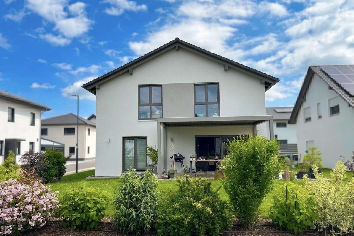 Thumbnail-Haus zum Kaufen in Büdingen 790.000,00 € 156.81 m²