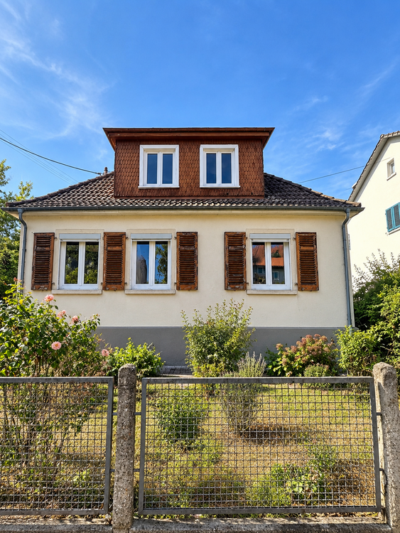 Thumbnail-Haus zum Kaufen in Frankfurt am Main 1.090.000,00 € 190 m²