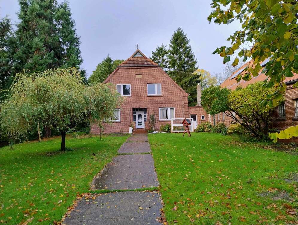 Thumbnail-Haus zum Kaufen in Elsfleth 428.000,00 € 301 m²