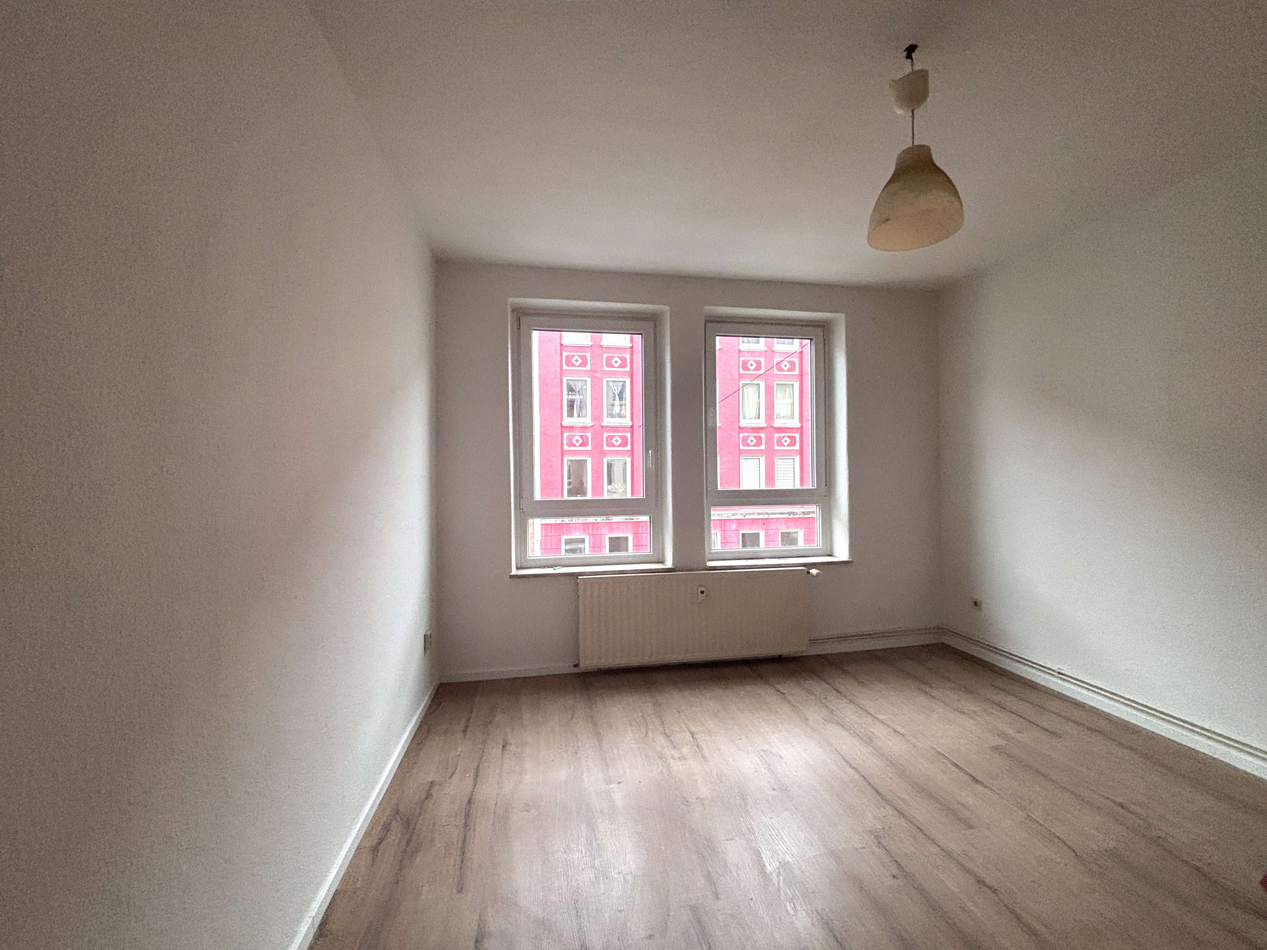 Thumbnail-Wohnung zum Mieten in Kiel 450,00 € 46 m²