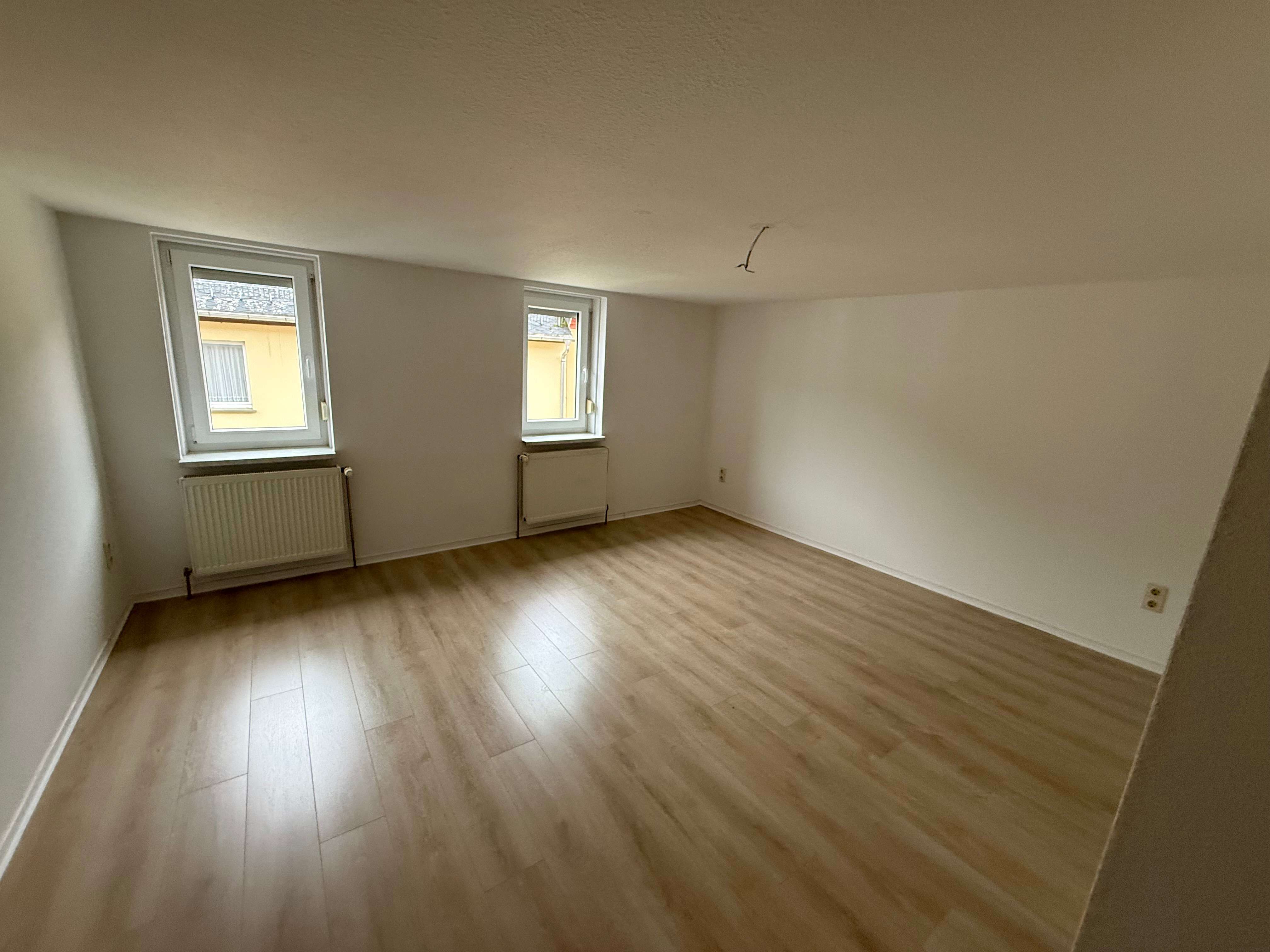 Thumbnail-Wohnung zum Mieten in Auma - Weidatal 335,00 € 64 m²
