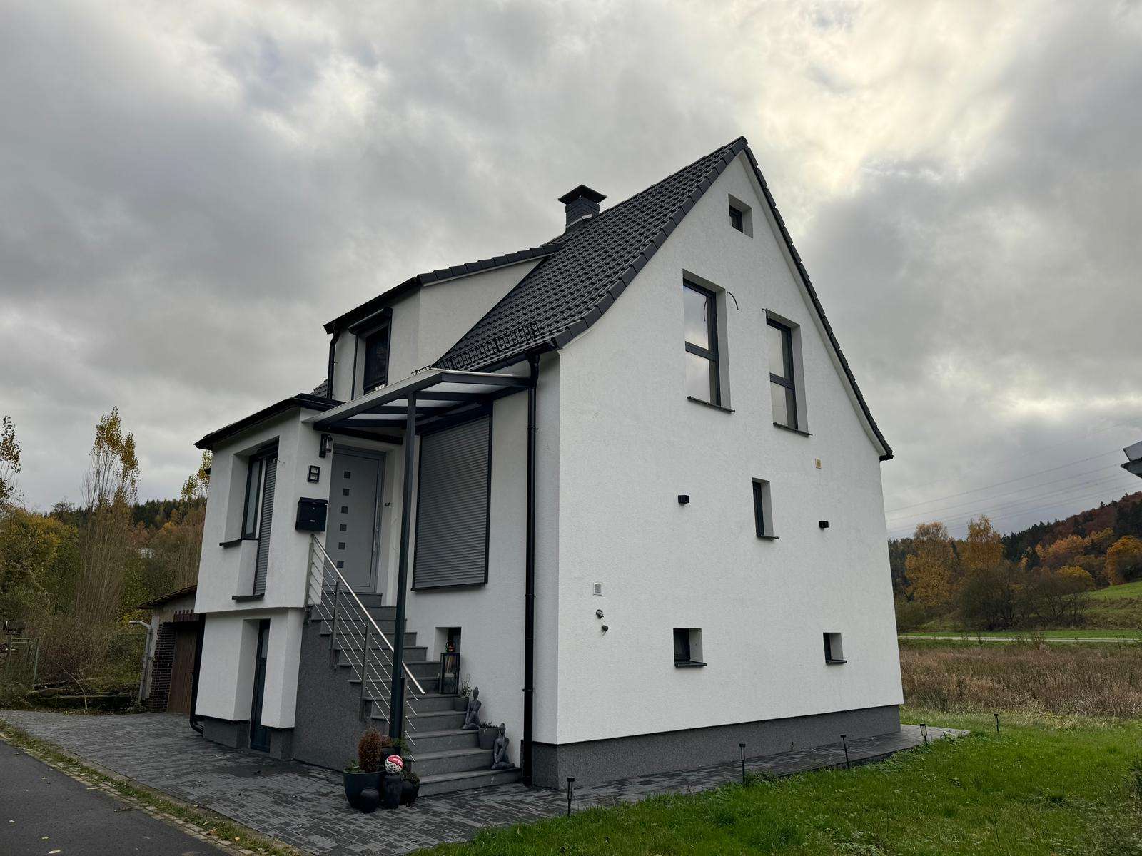Thumbnail-Haus zum Mieten in Knüllwald 1.250,00 € 160 m²