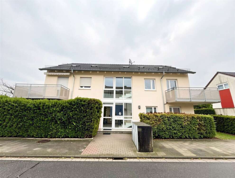 Thumbnail-Wohnung zum Kaufen in Weiden in der Oberpfalz 155.000,00 € 61 m²