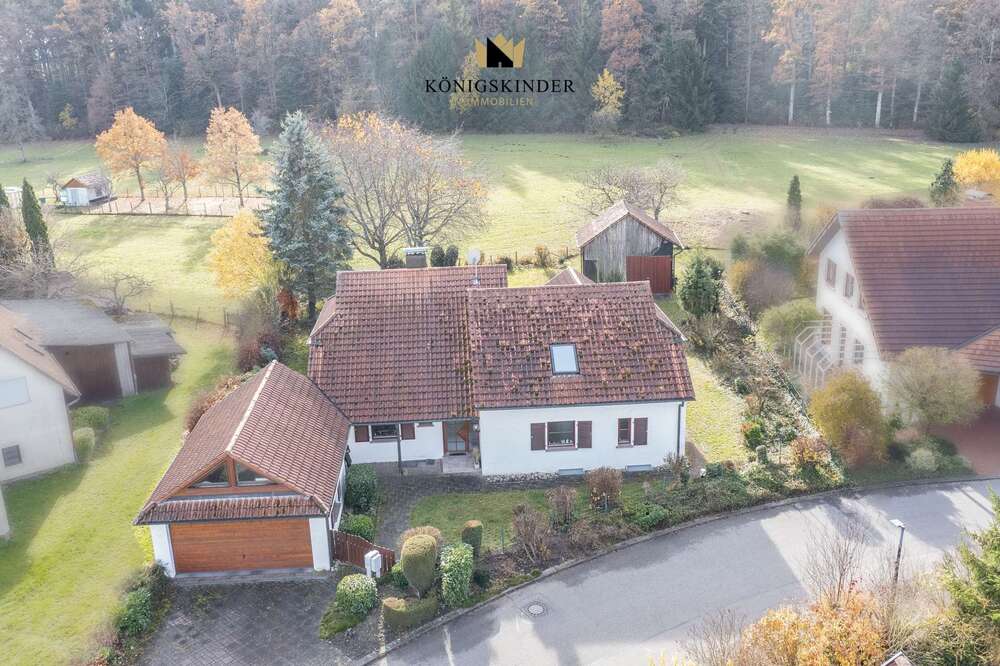 Thumbnail-Haus zum Kaufen in Althengstett Neuhengstett 849.000,00 € 210 m²