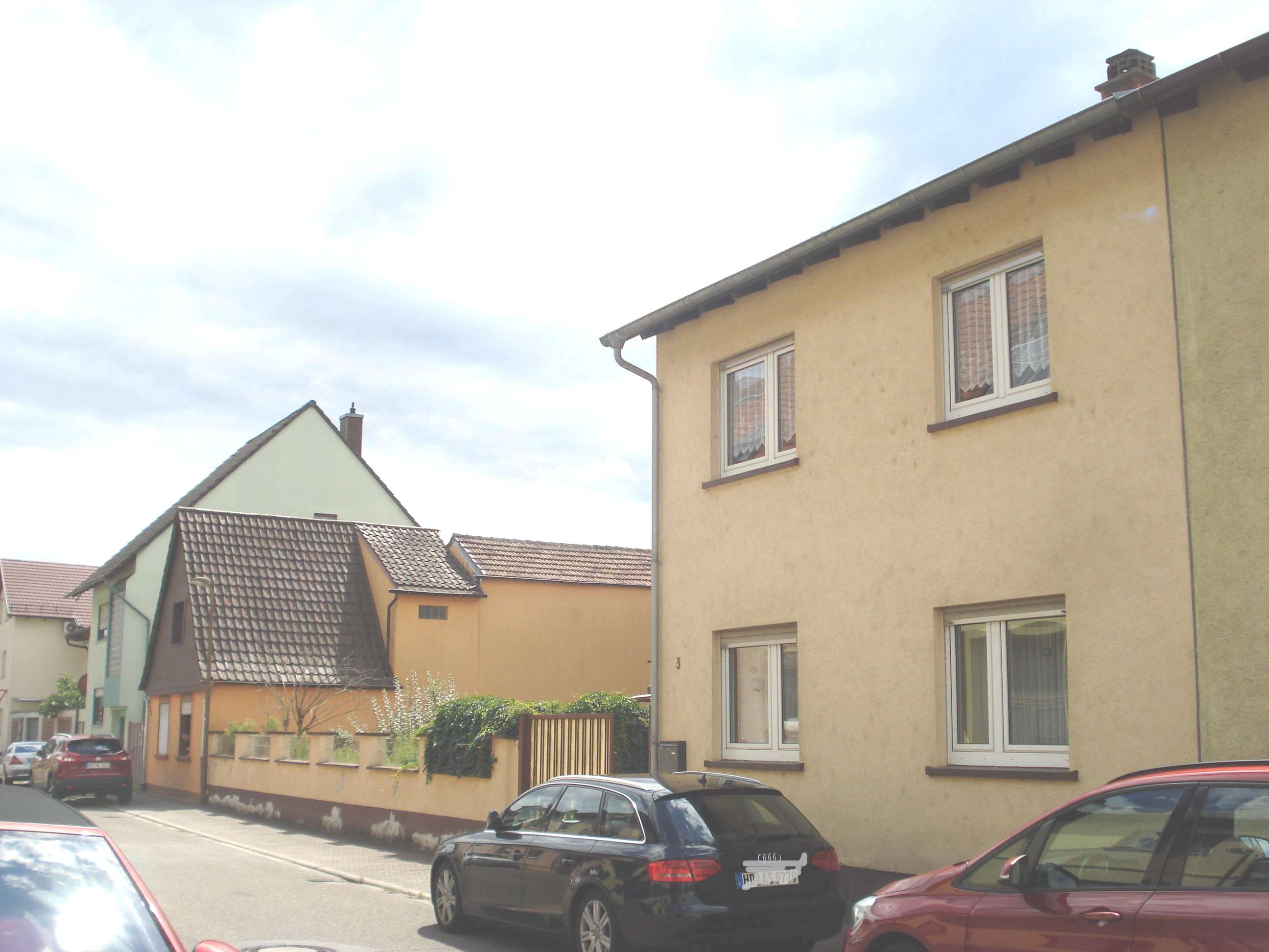 Thumbnail-Haus zum Kaufen in Hockenheim 299.000,00 € 100 m²