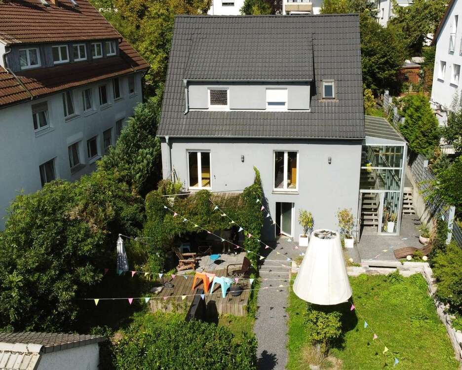 Thumbnail-Haus zum Kaufen in Korntal-Münchingen 850.000,00 € 250 m²