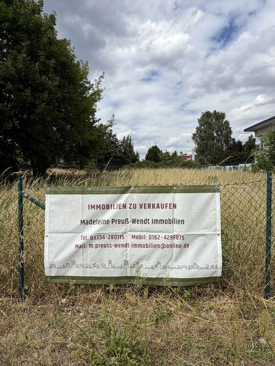 Thumbnail-Grundstück zu verkaufen in Berlin 420.000,00 € 650 m²