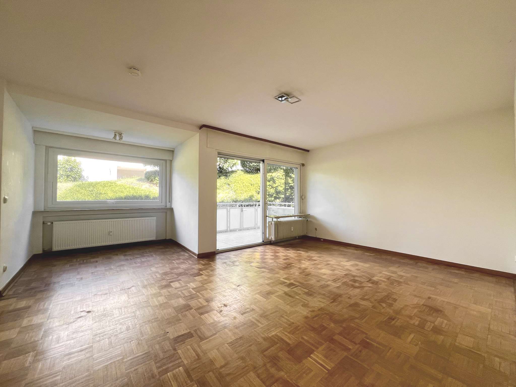 Thumbnail-Wohnung zum Kaufen in Wiesbaden 350.000,00 € 85 m²