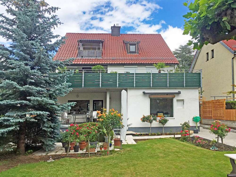 Thumbnail-Haus zum Kaufen in Stuttgart 1.280.000,00 € 250 m²