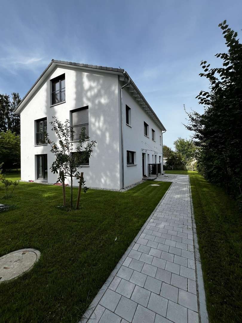 Thumbnail-Haus zum Kaufen in Baierbrunn 1.486.000,00 € 173.4 m²