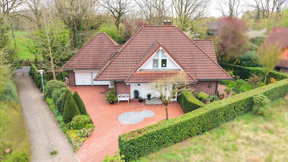 Thumbnail-Haus zum Kaufen in Oldenburg 649.000,00 € 175.4 m²