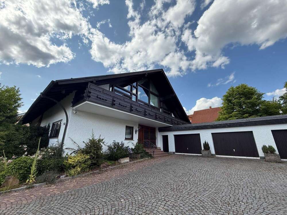 Thumbnail-Haus zum Kaufen in Neuhof 695.000,00 € 478 m²