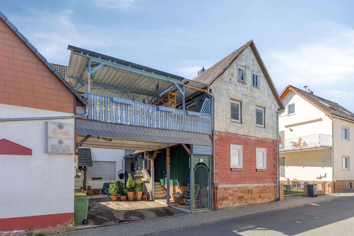 Thumbnail-Haus zum Kaufen in Lollar 349.000,00 € 308 m²