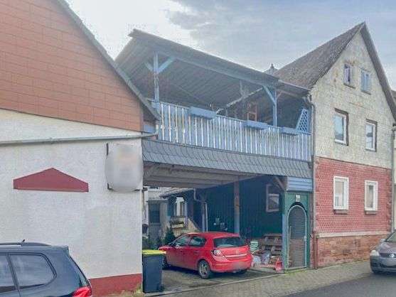 Thumbnail-Haus zum Kaufen in Lollar 349.000,00 € 308 m²