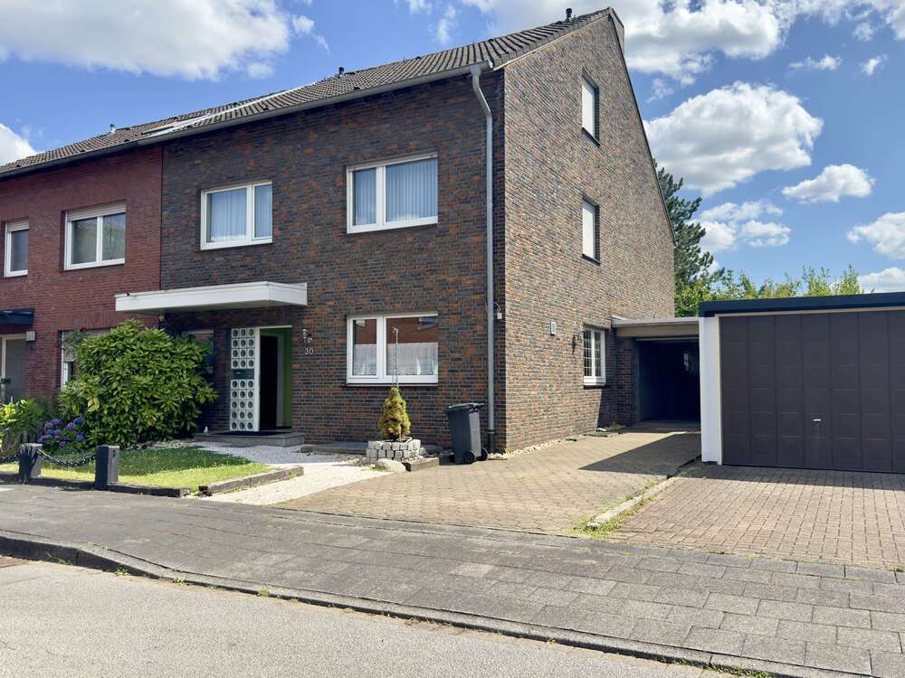 Thumbnail-Haus zum Kaufen in Duisburg 369.000,00 € 190 m²