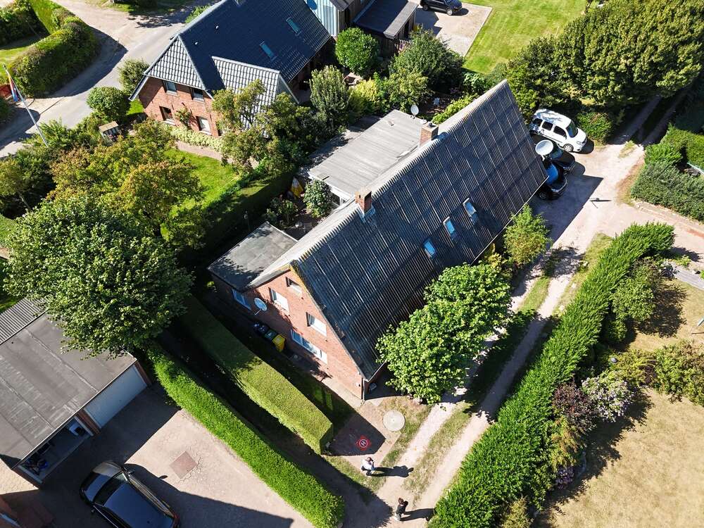 Thumbnail-Haus zum Kaufen in Midlum 399.000,00 € 190 m²