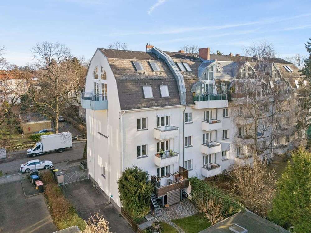 Thumbnail-Haus zum Kaufen in Berlin 850.000,00 € 280 m²