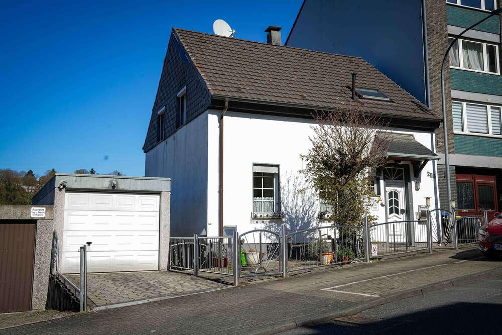 Thumbnail-Haus zum Kaufen in Wuppertal 449.000,00 € 142 m²