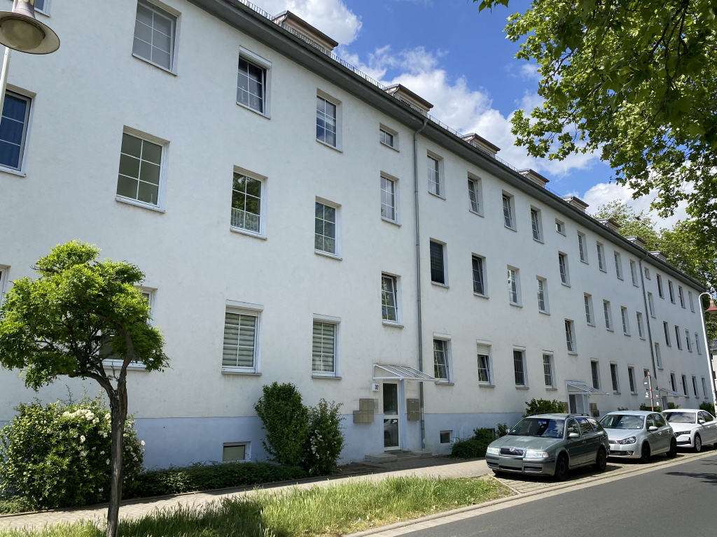Thumbnail-Wohnung zum Kaufen in Riesa 86.000,00 € 82.02 m²