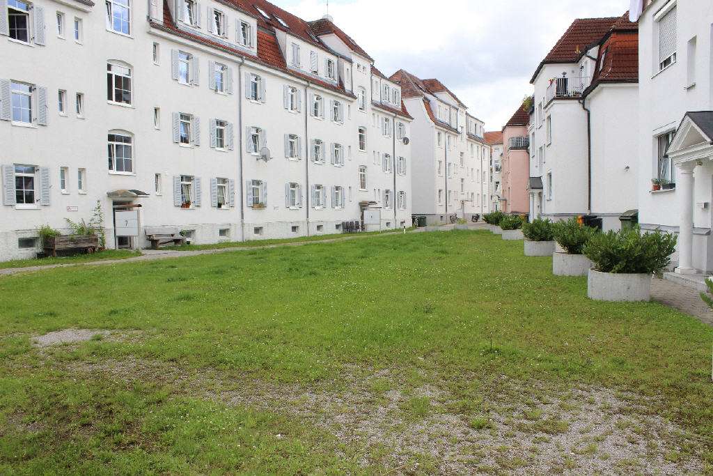 Thumbnail-Wohnung zum Kaufen in Augsburg-Göggingen 169.000,00 € 57 m²