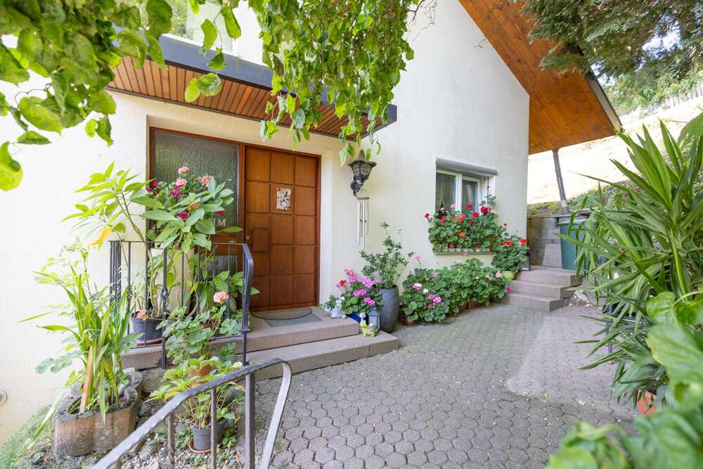 Thumbnail-Haus zum Kaufen in Stockach Zizenhausen 465.000,00 € 240 m²